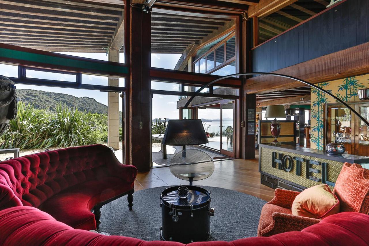 Donkey Bay Inn Russell Bagian luar foto