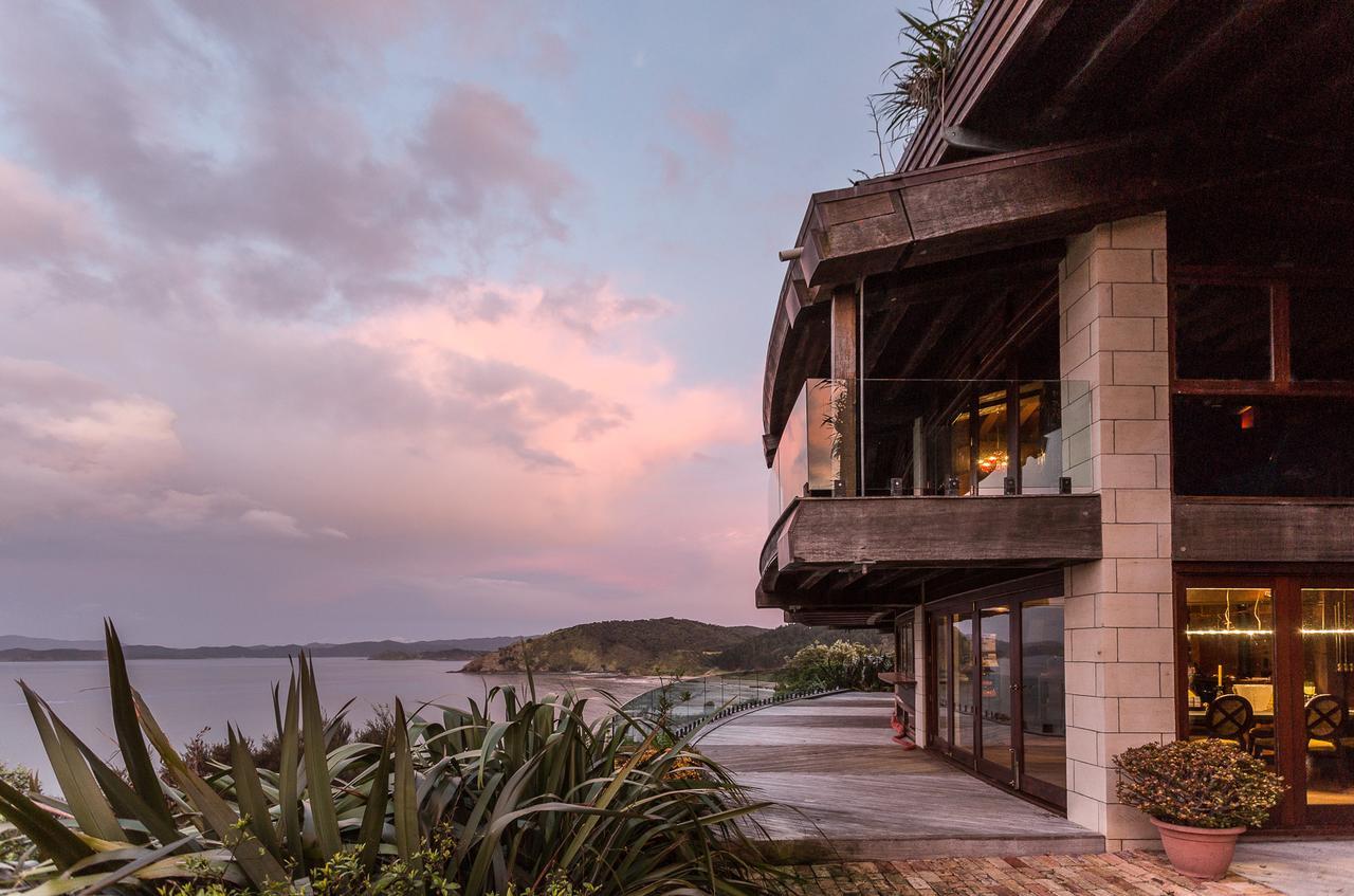 Donkey Bay Inn Russell Bagian luar foto